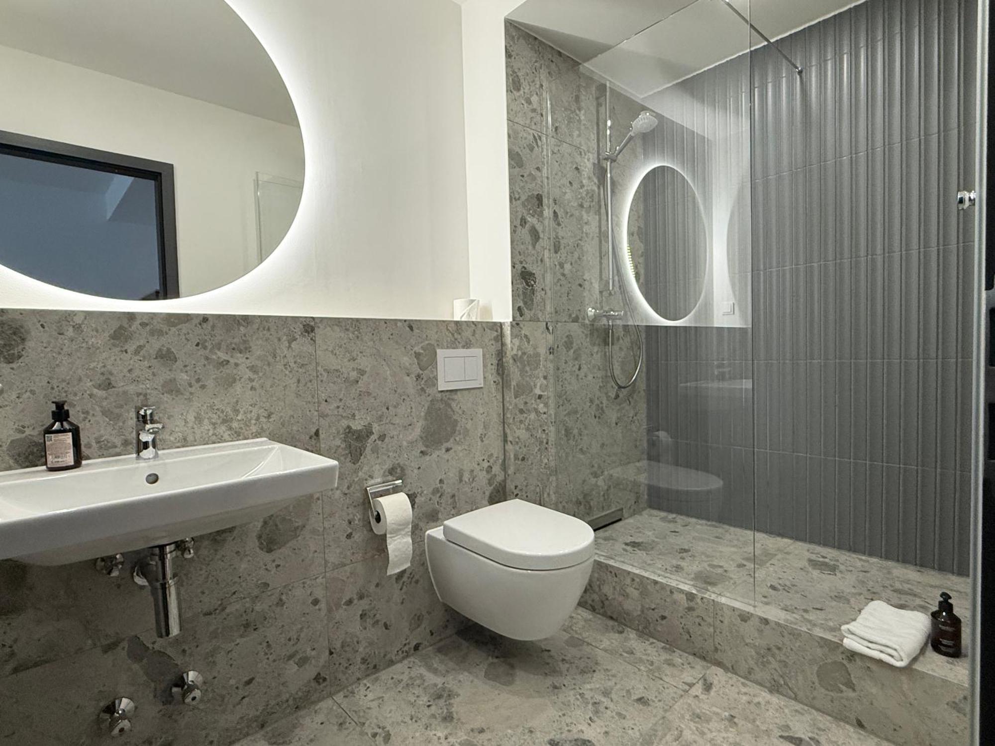 Stayzz By Homyzz - Modern Studios Alsterdorf -Winterhude- Stadtpark Hamburg Luaran gambar
